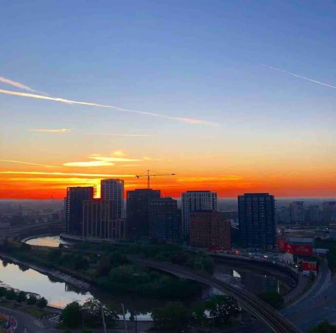 London Skylineviews 2 Bed 2 Bath Flat Near Canary Wharf, O2 & Excel Exterior photo